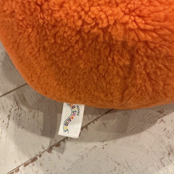 NWT Squishmallow FuzzAMallows LOUIE the MANGO Fruit Plush - Picture 4 of 5